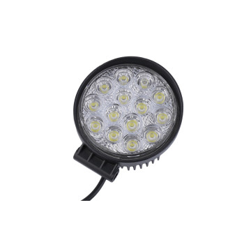 42W szuper erős LED munkalámpa, szúrófény járművekre / kerek
