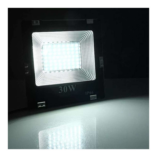 30 CREE LED, 30W kültéri SLIM LED reflektor