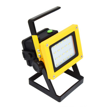 Hordozható Eco LED reflektor – 30W,  2400 Lumen / 20 LED
