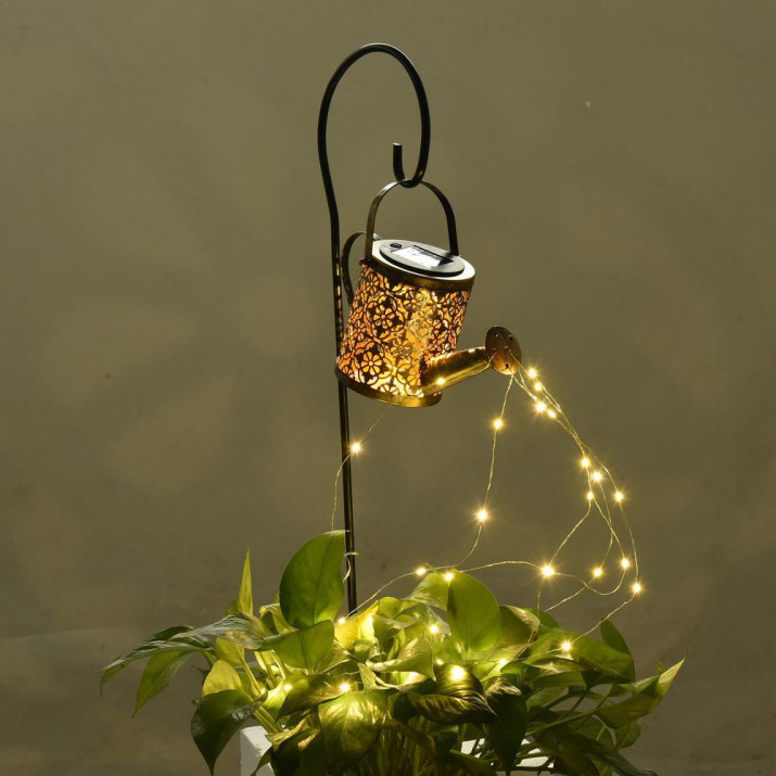 Locsolókanna leszúrható kerti lámpa, napelemes 70 cm